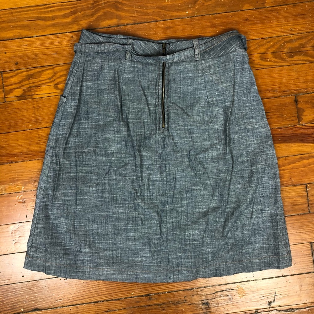 ✨Monteau Skirt w/ Fabric Belt✨ - Picture 2 of 4